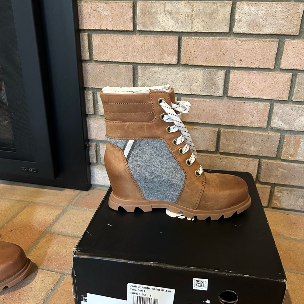 Sorel Joan of Arctic Wedge Boots, Size 10